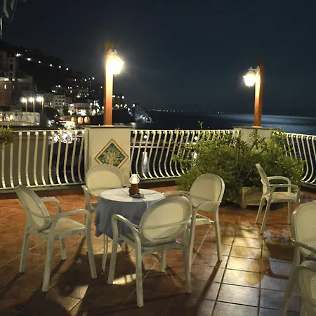 Hotel La Bussola Amalfi