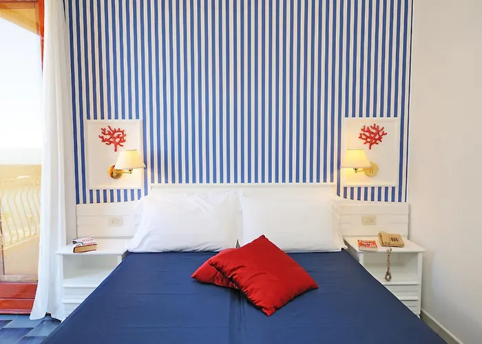 Hotel La Bussola 4*