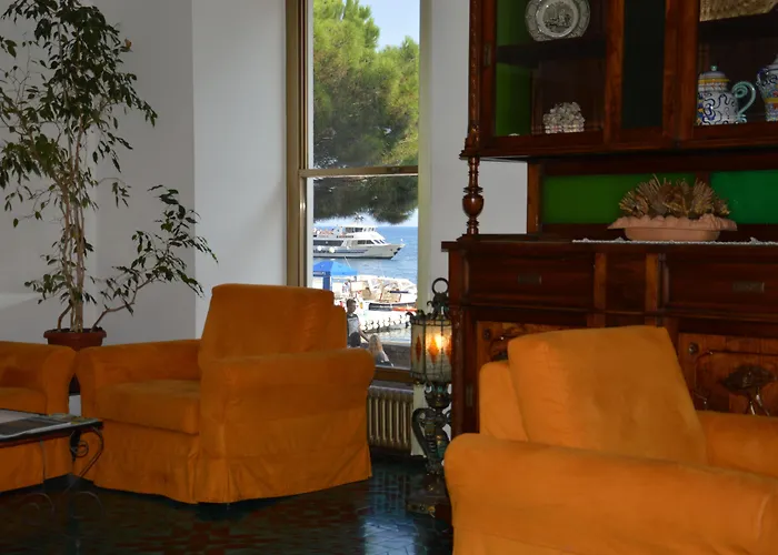 Hotel La Bussola 4*