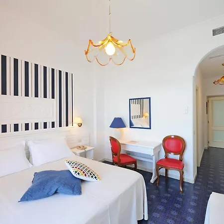 La Bussola Hotel