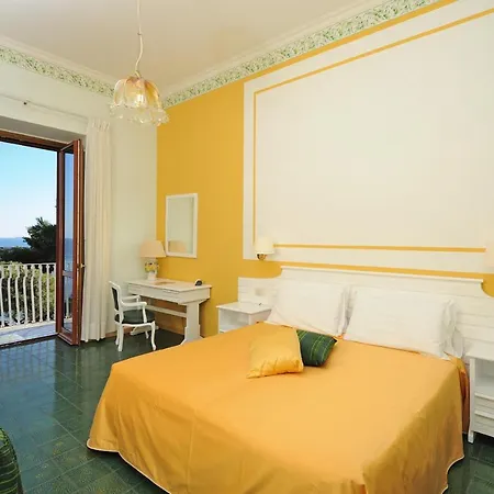 Otel La Bussola Amalfi