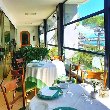 La Bussola 4* Αμάλφι