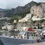 فندق لا بوسولا 4*