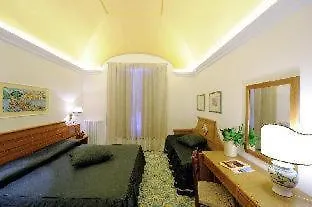La Bussola 4*